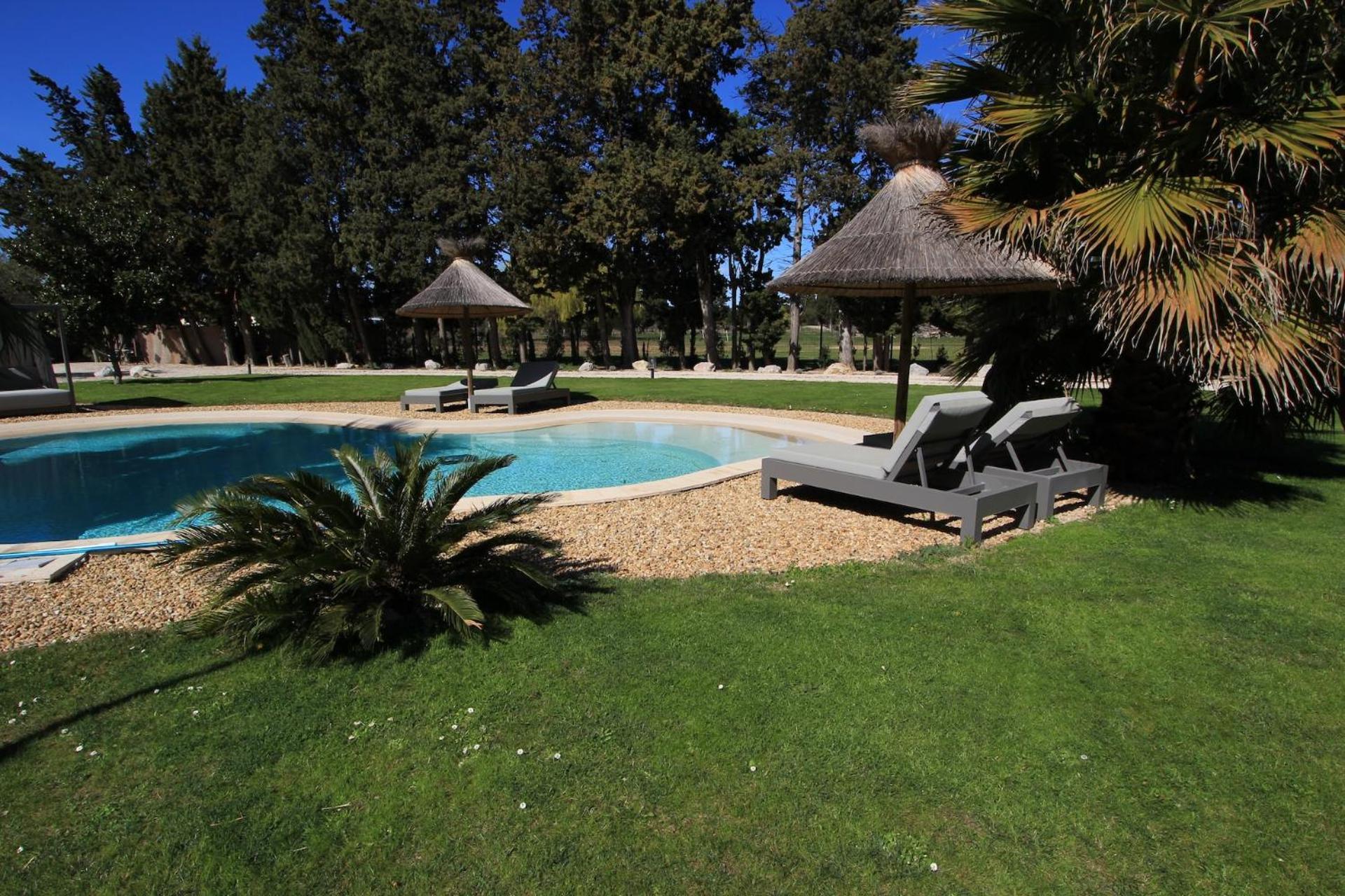 Bed and Breakfast Mas Paloma Rognonas Екстер'єр фото