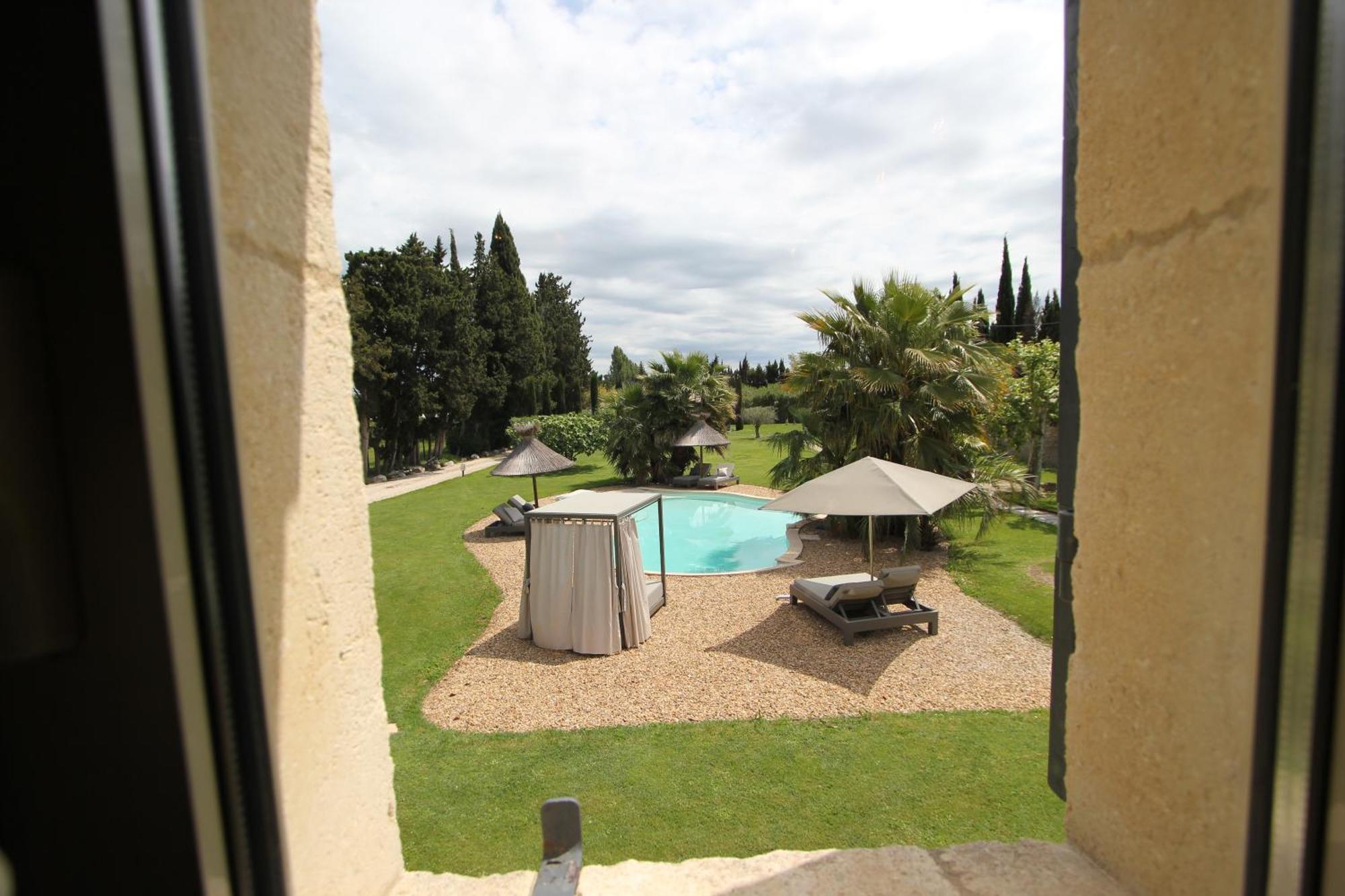 Bed and Breakfast Mas Paloma Rognonas Екстер'єр фото