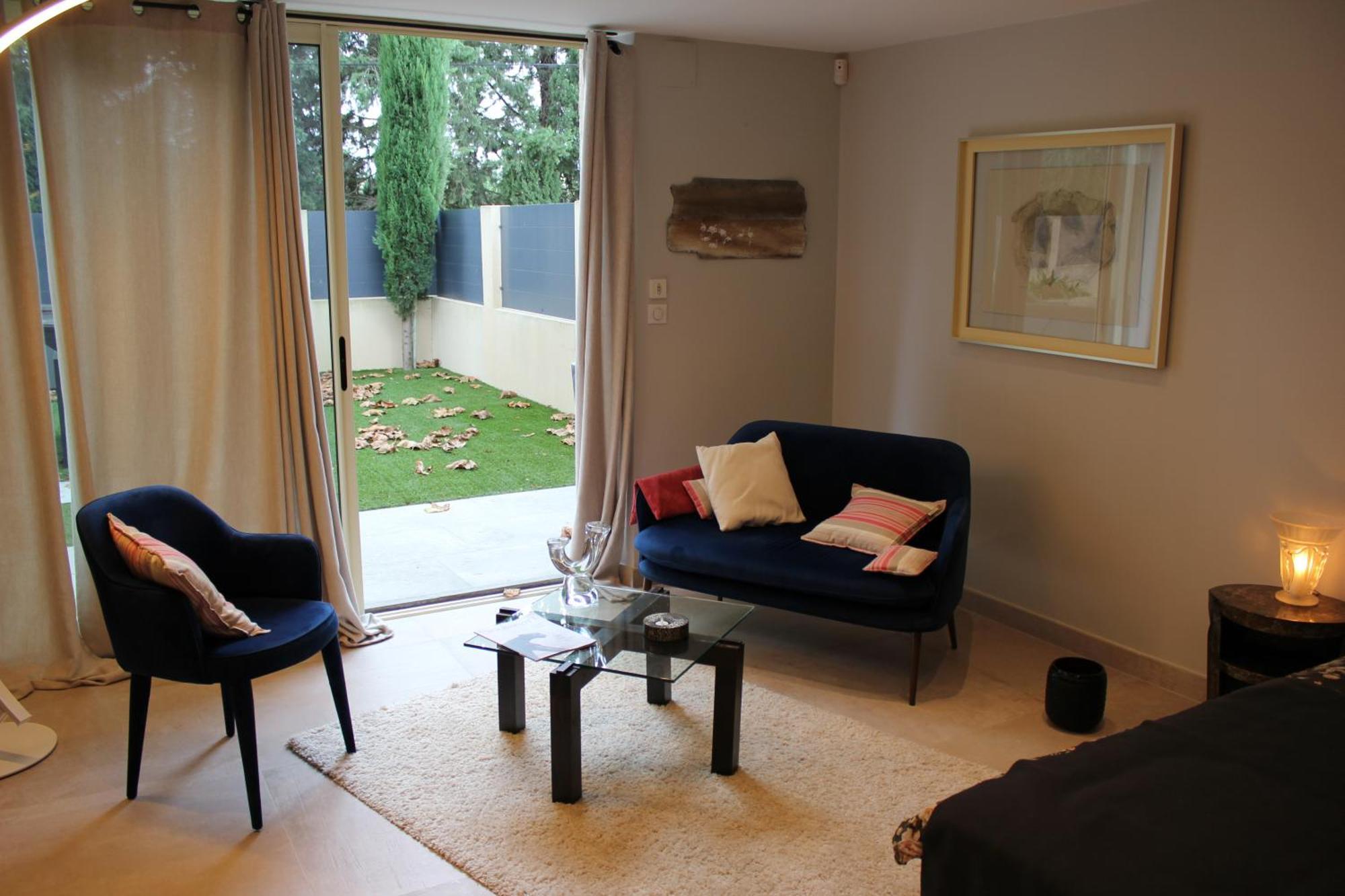 Bed and Breakfast Mas Paloma Rognonas Екстер'єр фото
