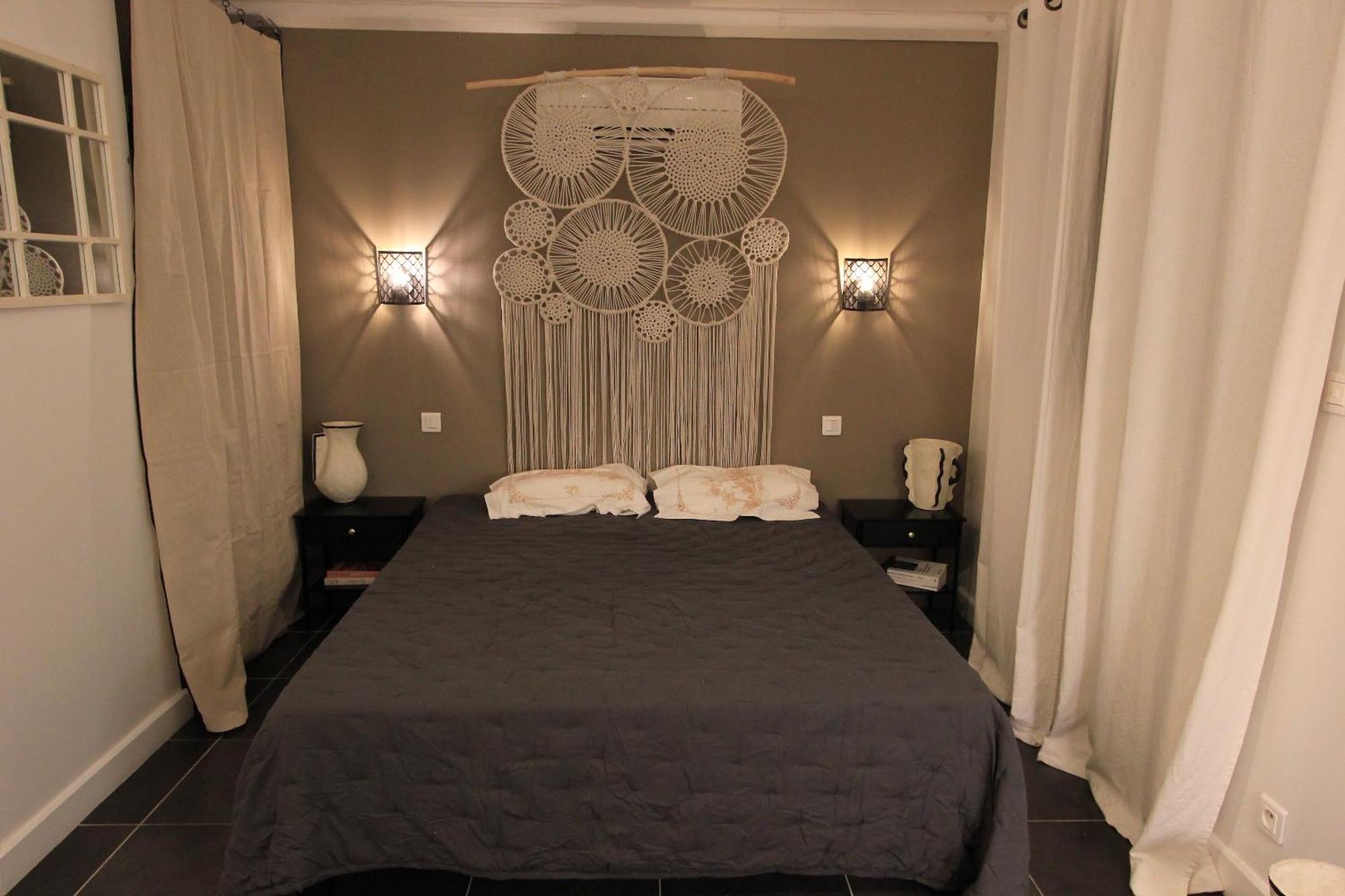 Bed and Breakfast Mas Paloma Rognonas Екстер'єр фото