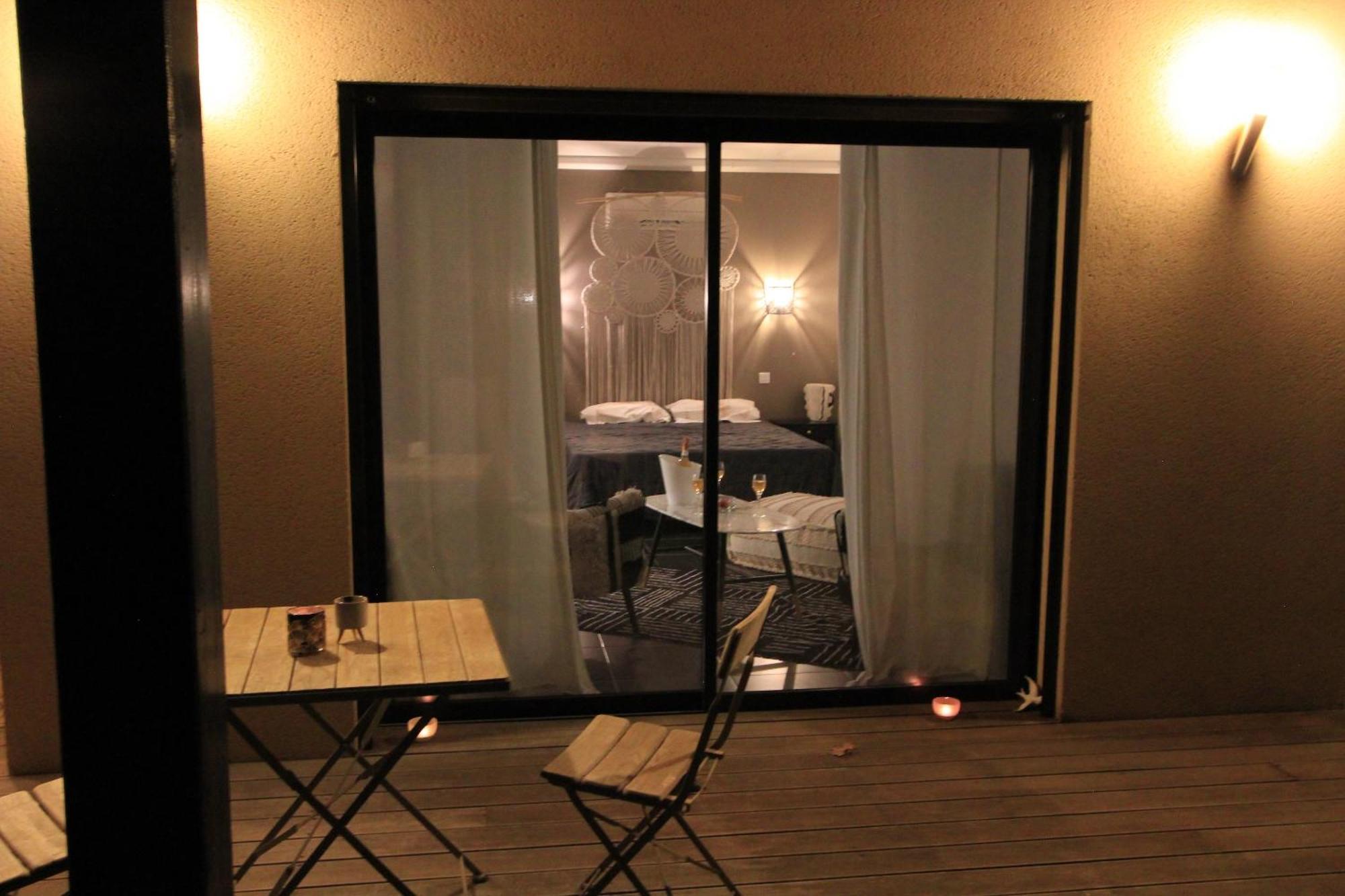 Bed and Breakfast Mas Paloma Rognonas Екстер'єр фото