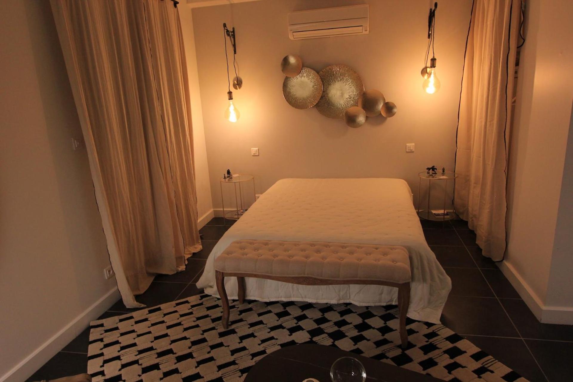 Bed and Breakfast Mas Paloma Rognonas Екстер'єр фото
