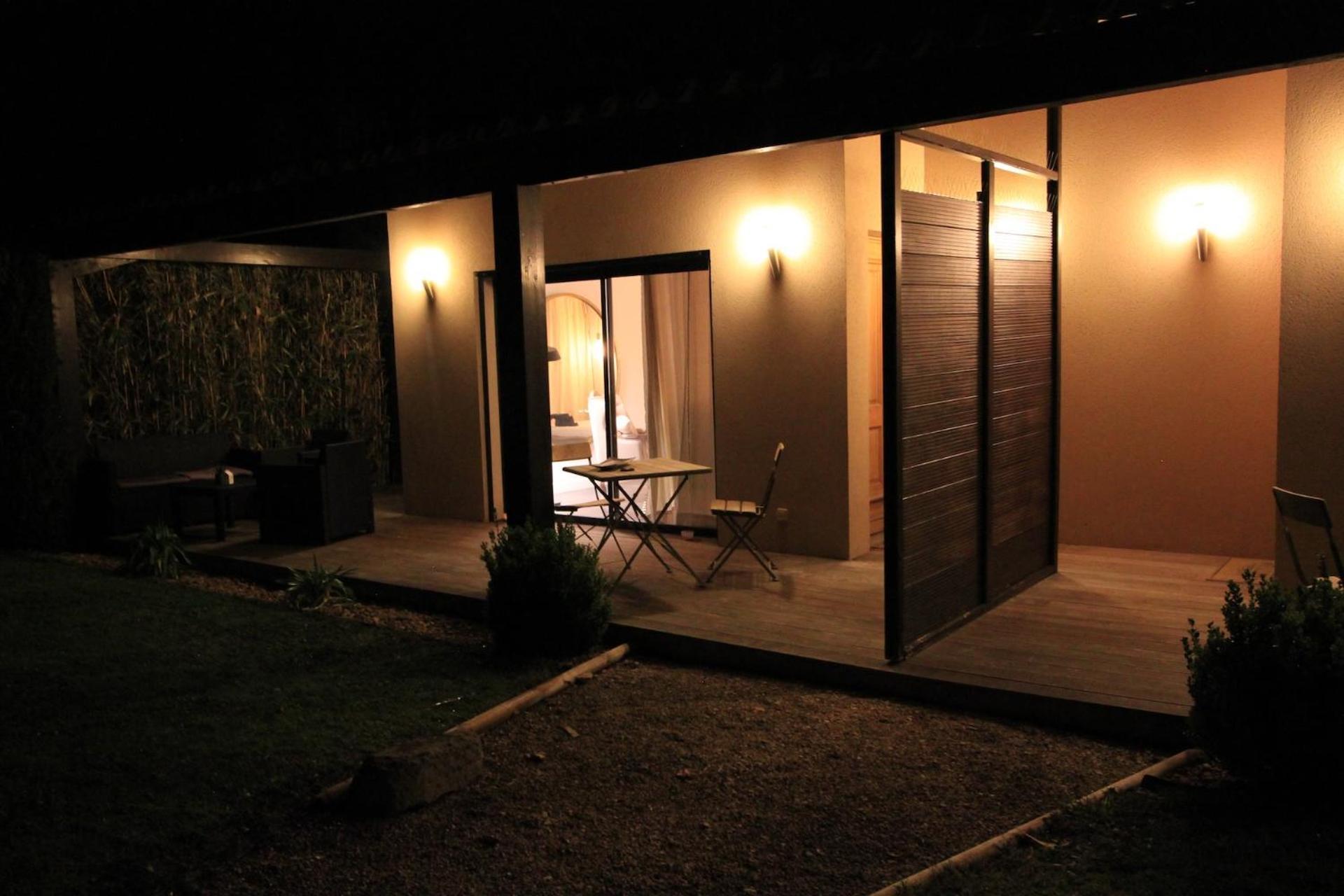 Bed and Breakfast Mas Paloma Rognonas Екстер'єр фото