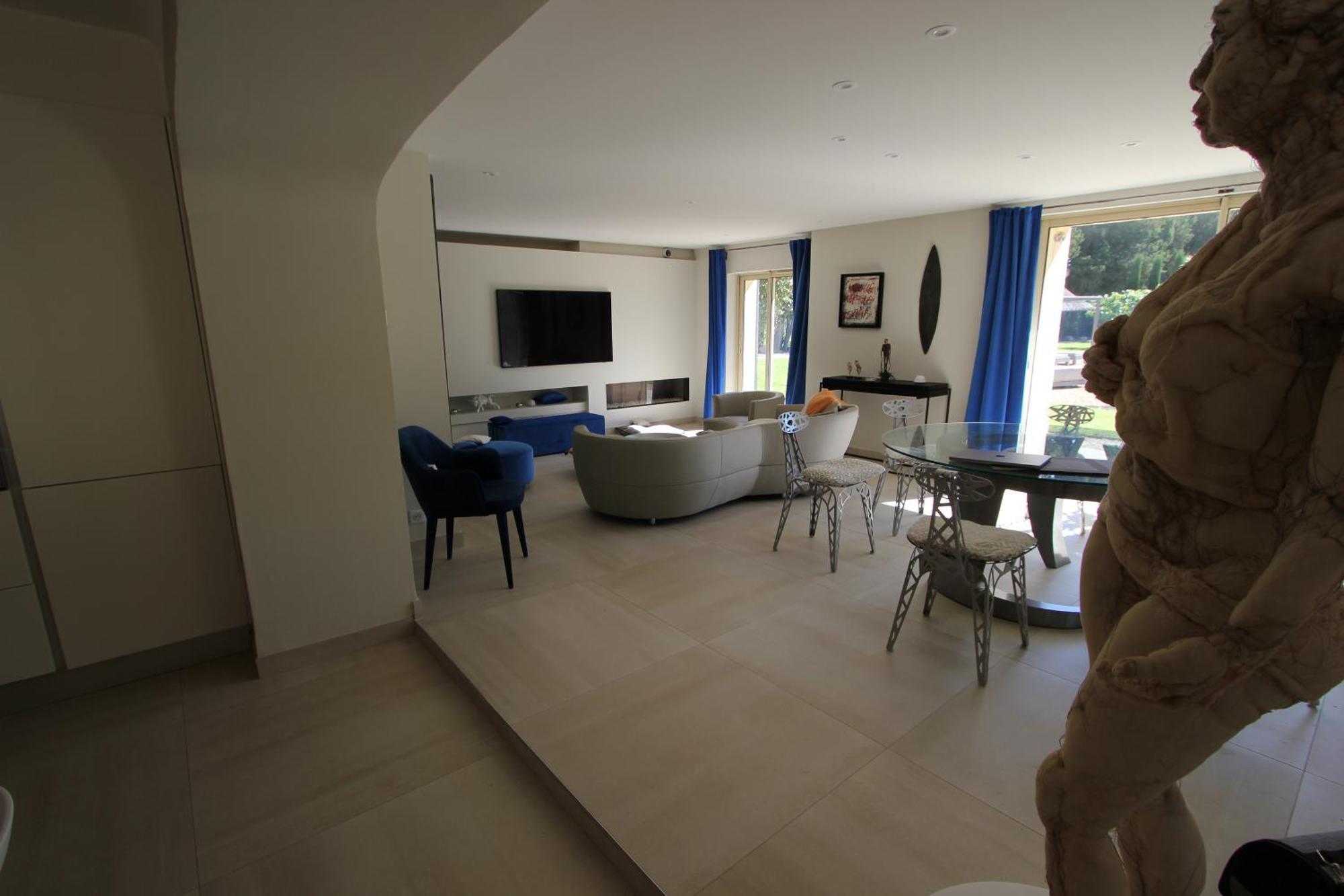 Bed and Breakfast Mas Paloma Rognonas Екстер'єр фото