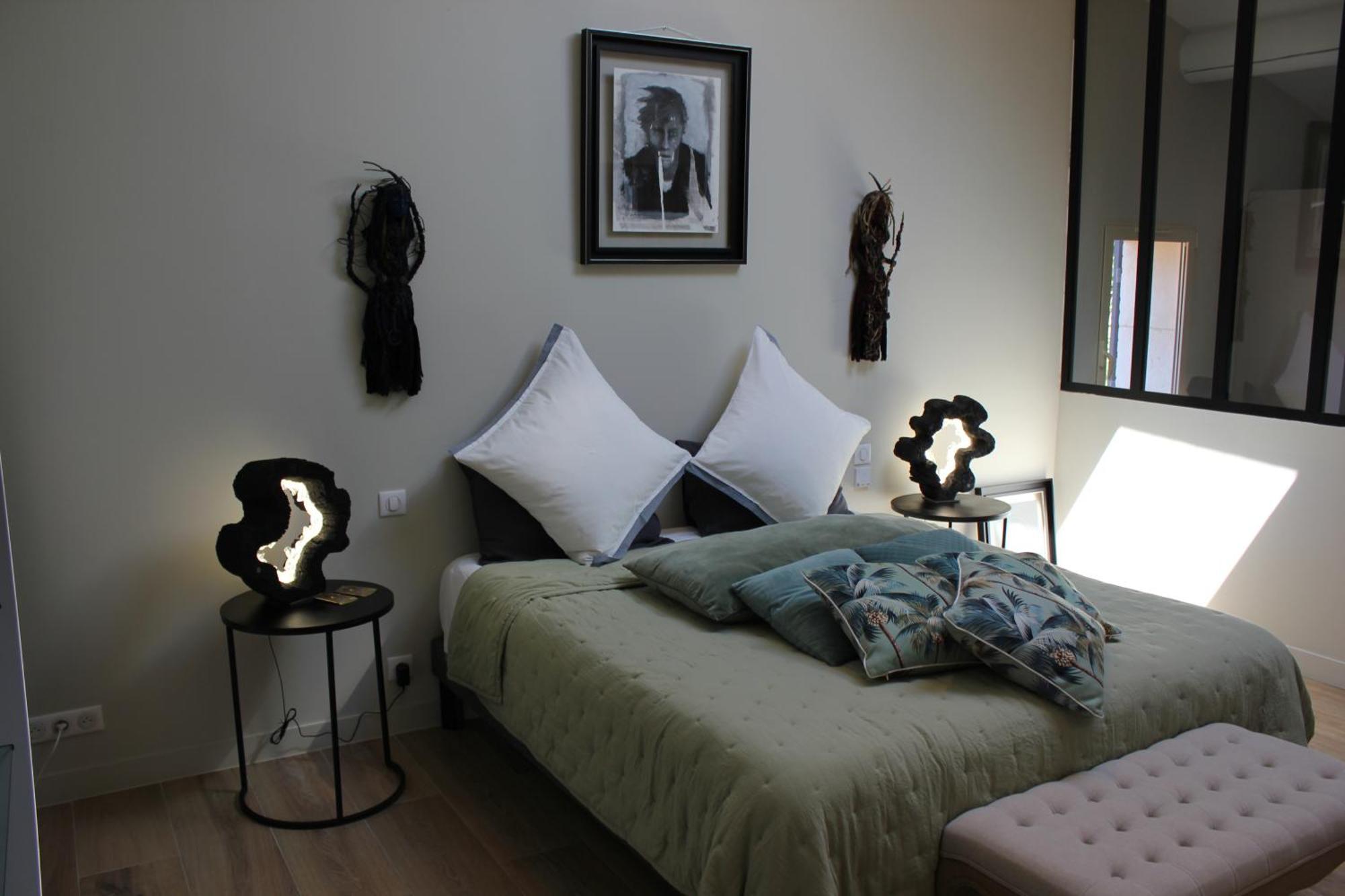 Bed and Breakfast Mas Paloma Rognonas Екстер'єр фото